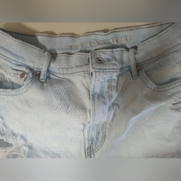 American Eagle 90s Boyfriend Shorts Size 10 - Picture 2 of 5